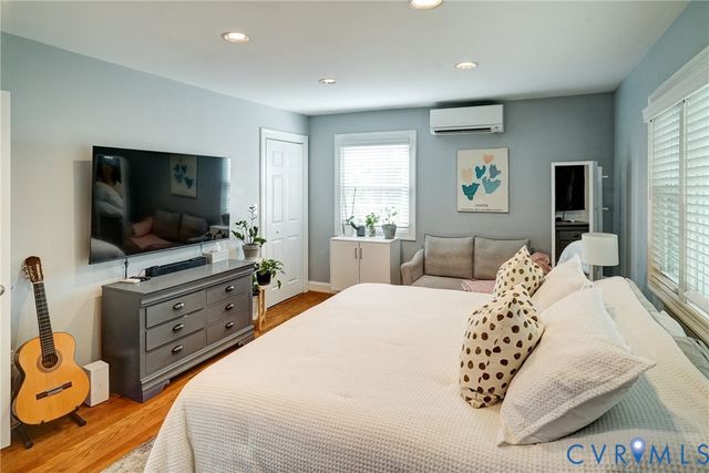917 Pine Ridge Rd, Henrico, VA 23226