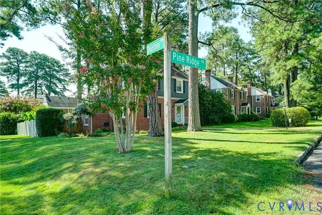 917 Pine Ridge Rd, Henrico, VA 23226