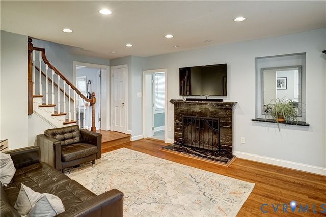 917 Pine Ridge Rd, Henrico, VA 23226