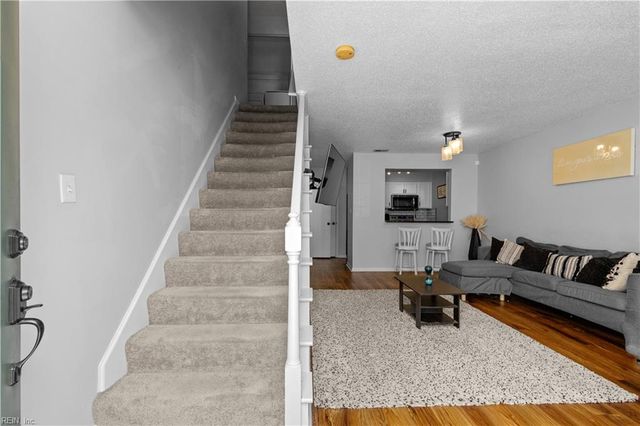 600 Rue Saint La Rogue, Chesapeake, VA 23320