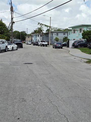 511 NE 82nd Ter, Miami, FL 33138
