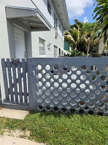 511 NE 82nd Ter, Miami, FL 33138