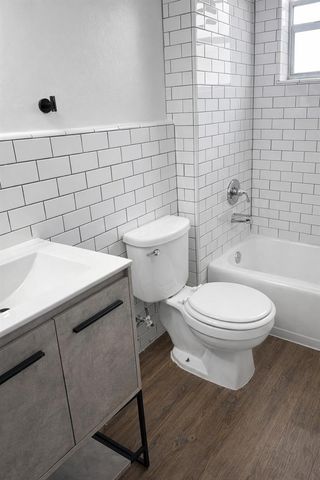 980 NE 169th Street, North Miami Beach, FL 33162