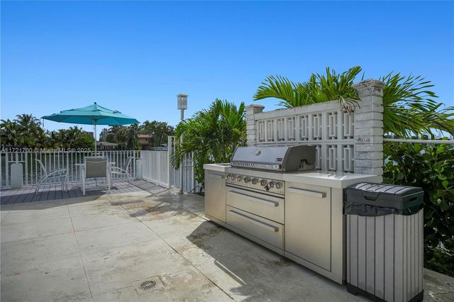 9381 E Bay Harbor Dr 301N, Bay Harbor Islands, FL 33154