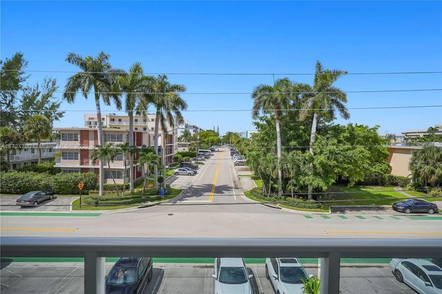9381 E Bay Harbor Dr 301N, Bay Harbor Islands, FL 33154