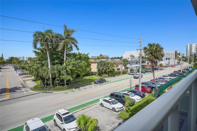 9381 E Bay Harbor Dr 301N, Bay Harbor Islands, FL 33154