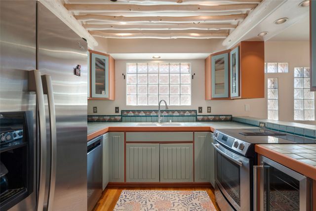 768 Calle Altamira, Santa Fe, NM 87501
