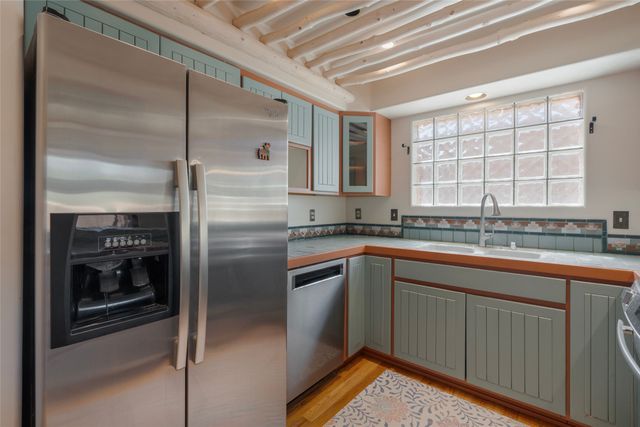 768 Calle Altamira, Santa Fe, NM 87501