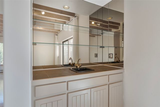 768 Calle Altamira, Santa Fe, NM 87501