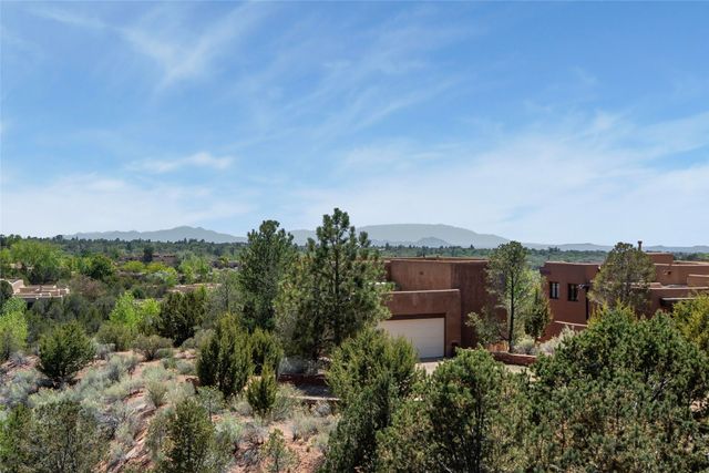 768 Calle Altamira, Santa Fe, NM 87501