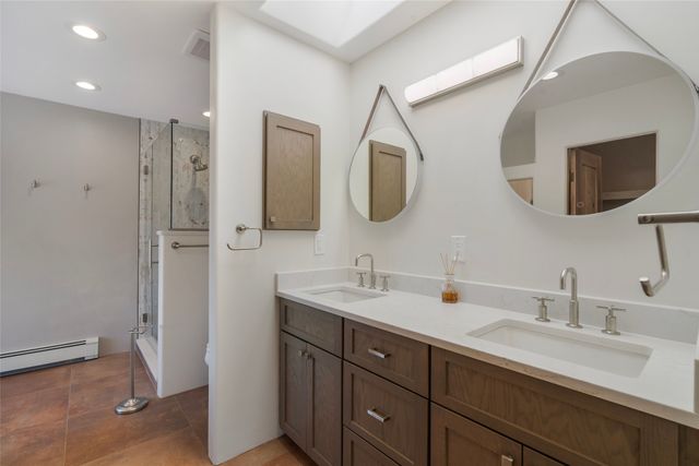 768 Calle Altamira, Santa Fe, NM 87501