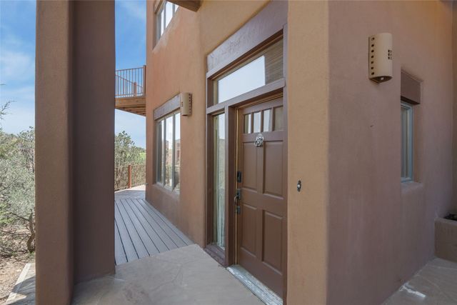 768 Calle Altamira, Santa Fe, NM 87501