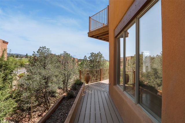 768 Calle Altamira, Santa Fe, NM 87501