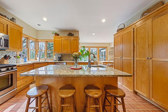 5680 Endwood Trail, Northfield, MN 55057