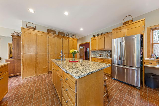 5680 Endwood Trail, Northfield, MN 55057