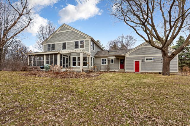 5680 Endwood Trail, Northfield, MN 55057