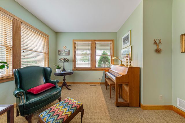 5680 Endwood Trail, Northfield, MN 55057