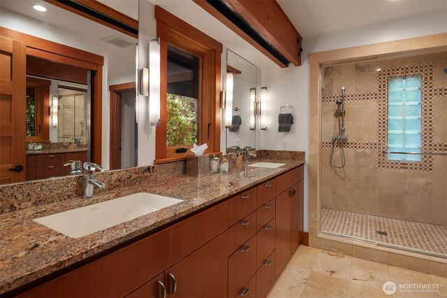 2716 106th Place SE, Beaux Arts, WA 98004