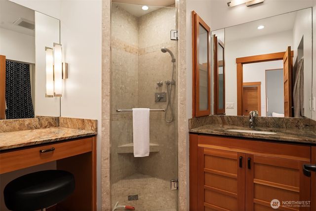 2716 106th Place SE, Beaux Arts, WA 98004
