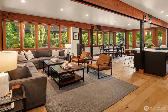 2716 106th Place SE, Beaux Arts, WA 98004