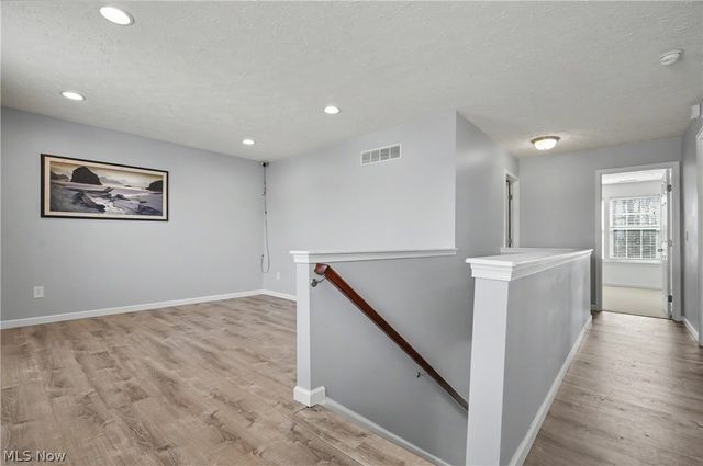 1246 Marsh Fern Lane, Akron, OH 44312