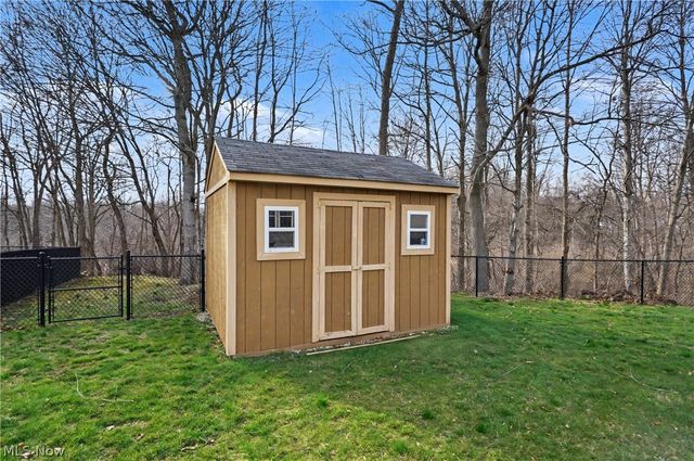 1246 Marsh Fern Lane, Akron, OH 44312