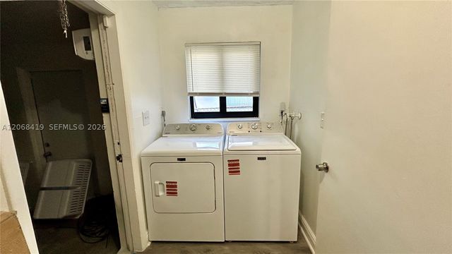 230 NW 8th Ave, Dania Beach, FL 33004