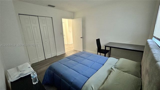 230 NW 8th Ave, Dania Beach, FL 33004