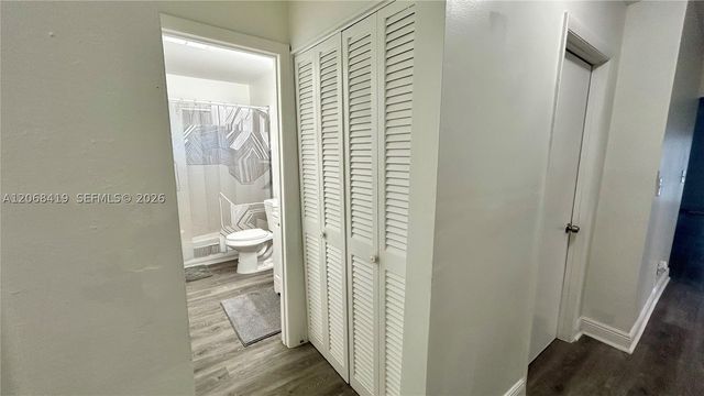 230 NW 8th Ave, Dania Beach, FL 33004