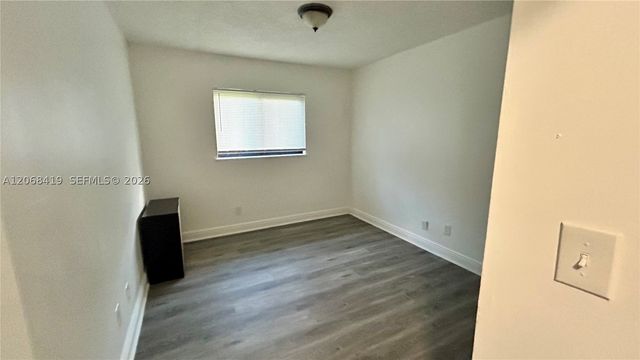 230 NW 8th Ave, Dania Beach, FL 33004