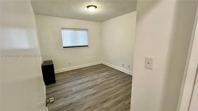 230 NW 8th Ave, Dania Beach, FL 33004