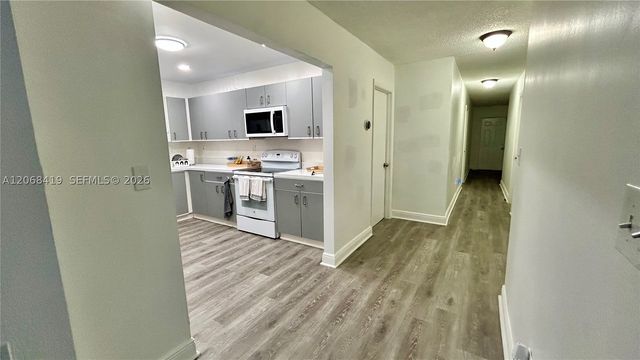 230 NW 8th Ave, Dania Beach, FL 33004
