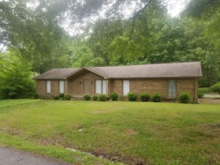 201 Sam Davis Dr, Springfield, TN 37172
