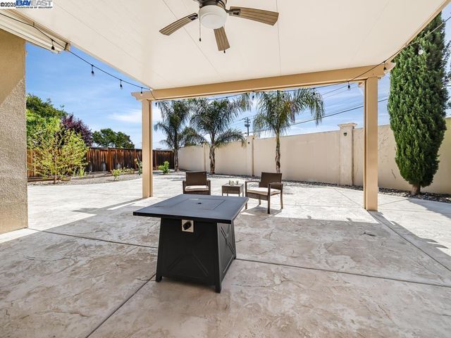 1178 Tropicana Ln, Brentwood, CA 94513