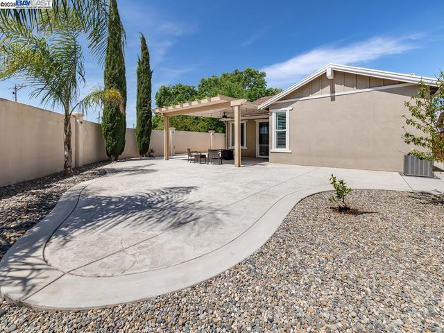 1178 Tropicana Ln, Brentwood, CA 94513