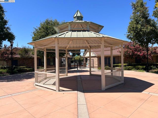 1178 Tropicana Ln, Brentwood, CA 94513