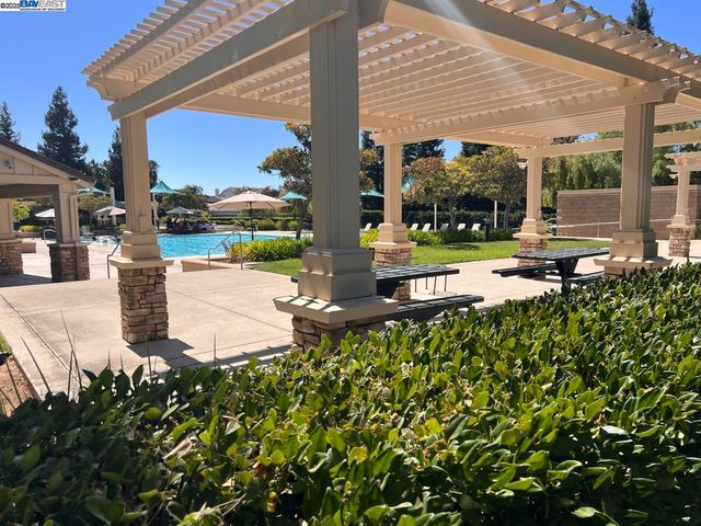 1178 Tropicana Ln, Brentwood, CA 94513