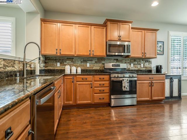 1178 Tropicana Ln, Brentwood, CA 94513