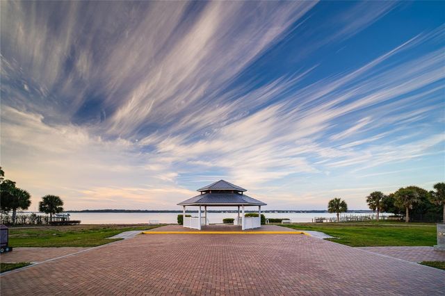 508 WASHINGTON AVENUE, Oldsmar, FL 34677