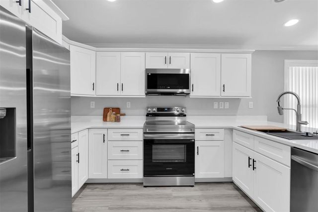 508 WASHINGTON AVENUE, Oldsmar, FL 34677