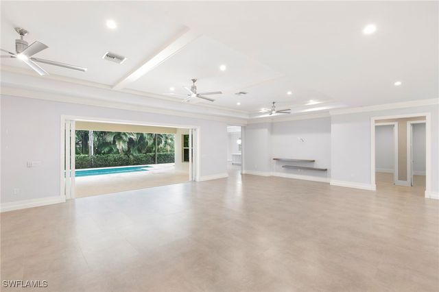 1086 Michigan AVE, Naples, FL 34103