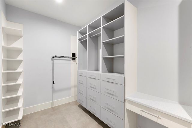 1086 Michigan AVE, Naples, FL 34103