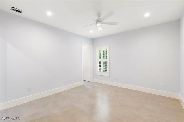 1086 Michigan AVE, Naples, FL 34103