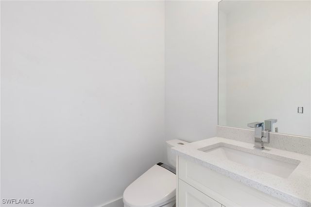 1086 Michigan AVE, Naples, FL 34103