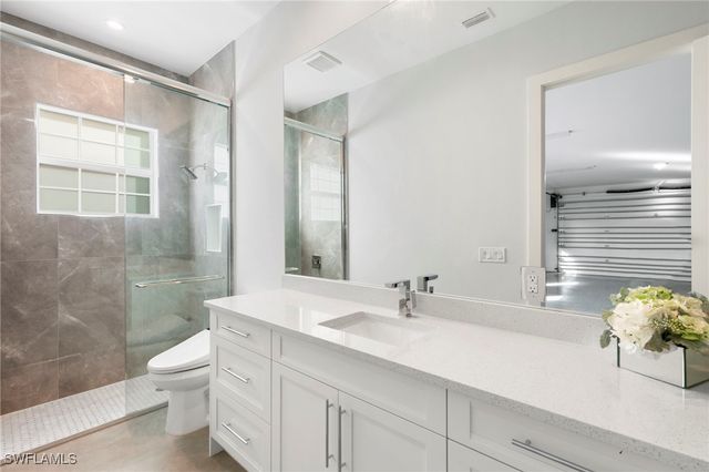 1086 Michigan AVE, Naples, FL 34103