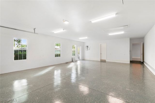 1086 Michigan AVE, Naples, FL 34103