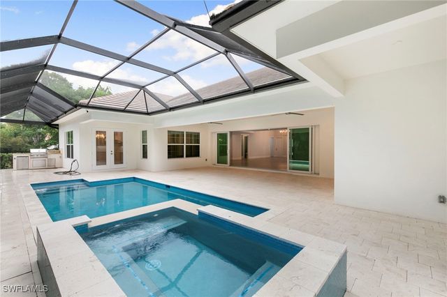 1086 Michigan AVE, Naples, FL 34103