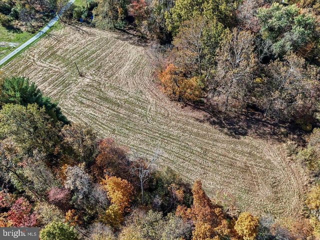 202 CREEK RD, Lincoln University, PA 19352