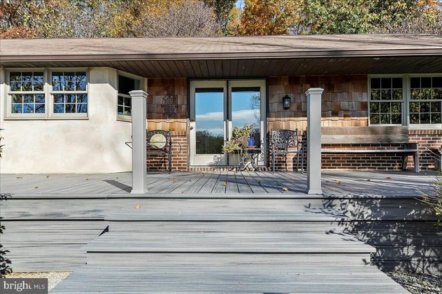 202 CREEK RD, Lincoln University, PA 19352