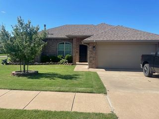 11820 SW 8th Street, Yukon, OK 73099